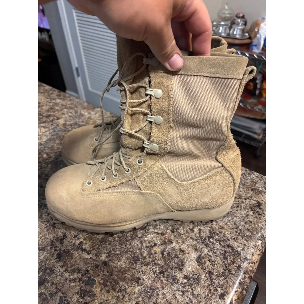 Belleville 770 Mens Tan Suede GORE-TEX Waterproof Combat Boots 9.5 W Made in USA